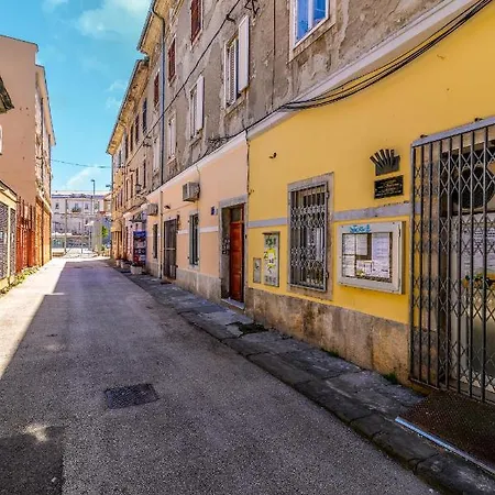 Apartment With Wifi - 21407